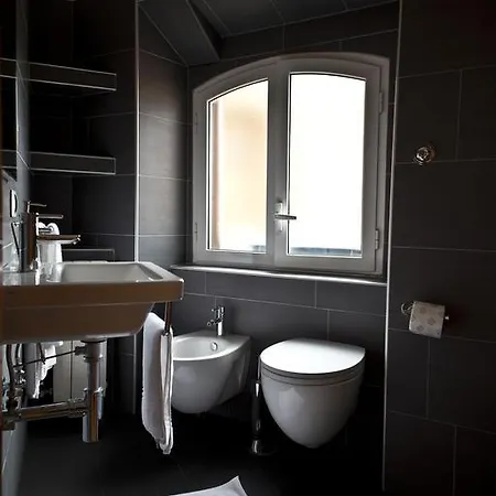 Tourist House 4* Rom