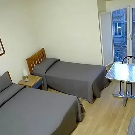 Tourist House فندق مبيت وإفطار