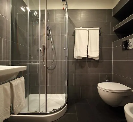 Tourist House לינה וארוחת בוקר 4*